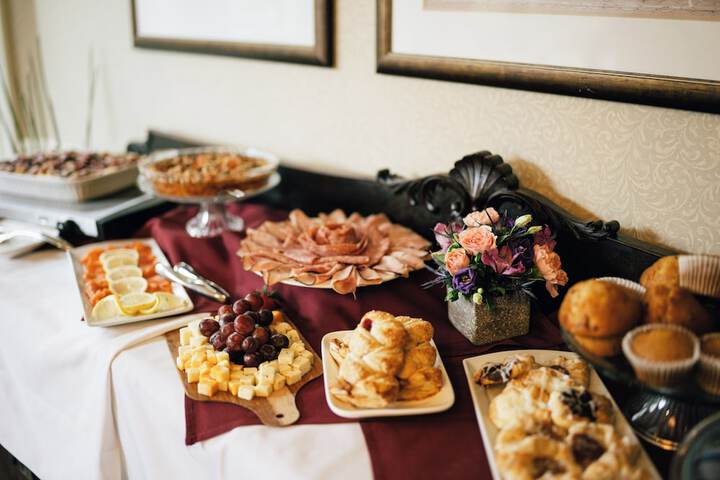 Dining 58 of 65