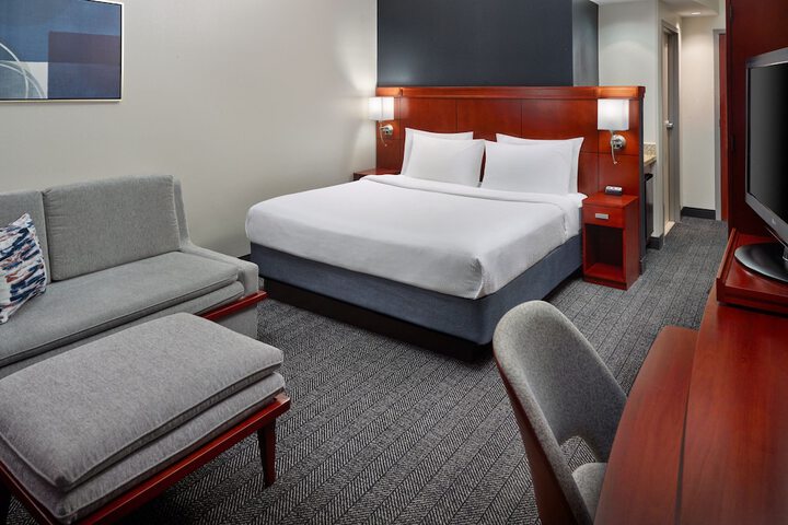 Courtyard by Marriott Warner Robins