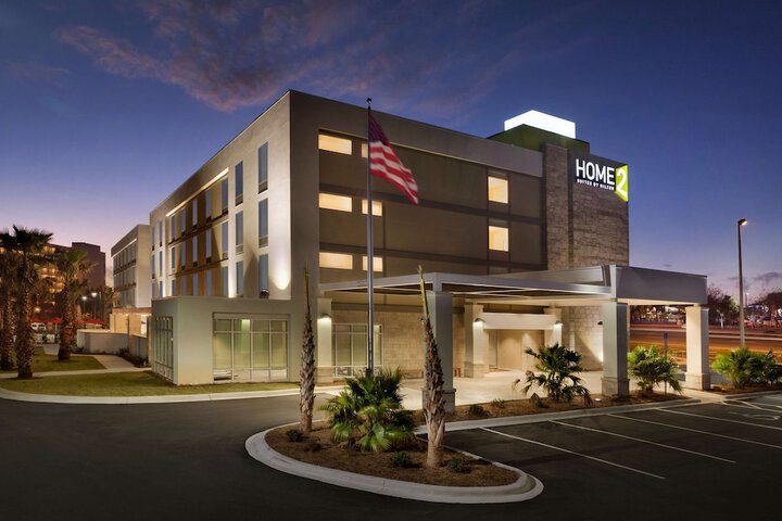 Hotel 7 of 83