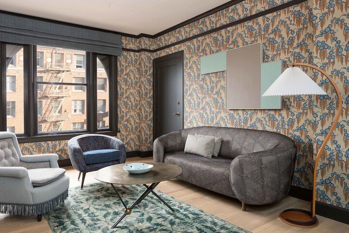 Room 40 of 70