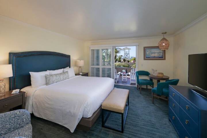 Avila Lighthouse Suites