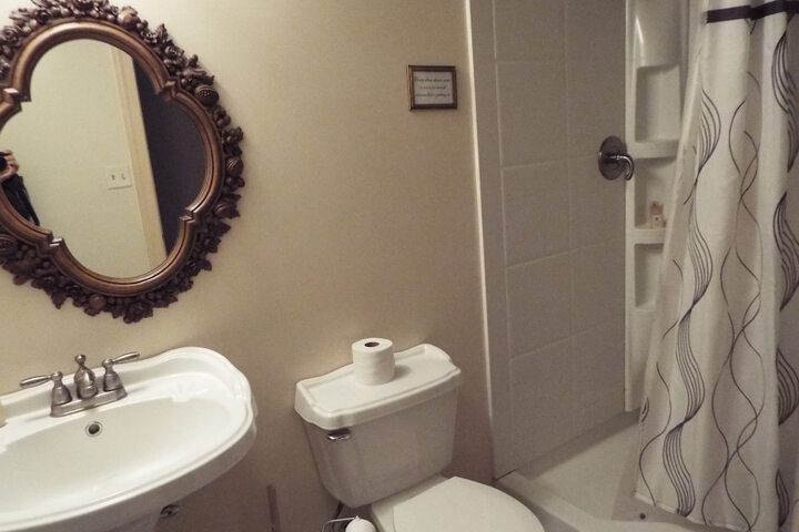 Room 12 of 38
