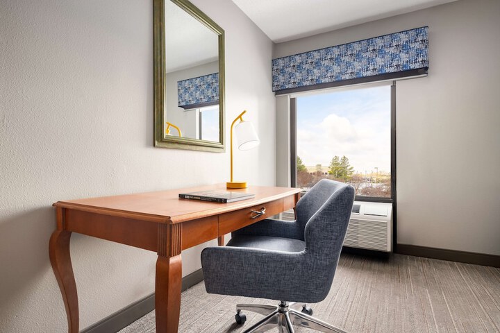 Room 20 of 29