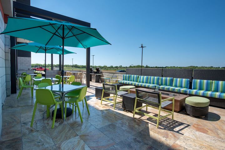 Terrace/Patio 46 of 47