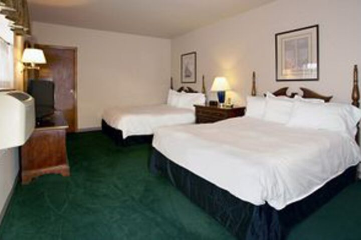 Jane Fargo Hotel