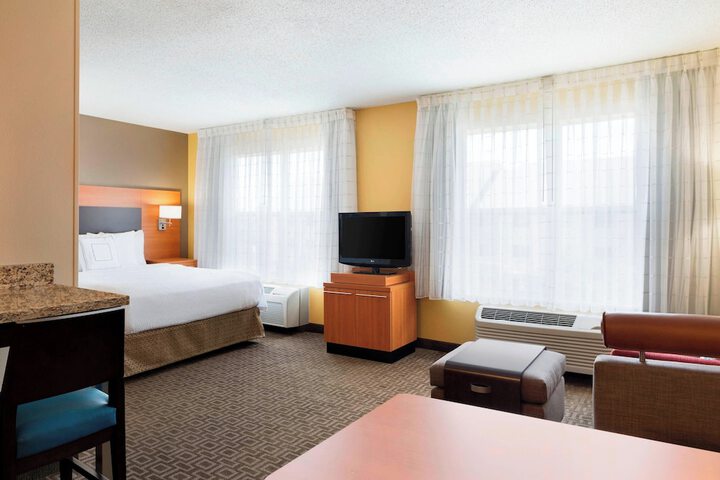 Room 18 of 24