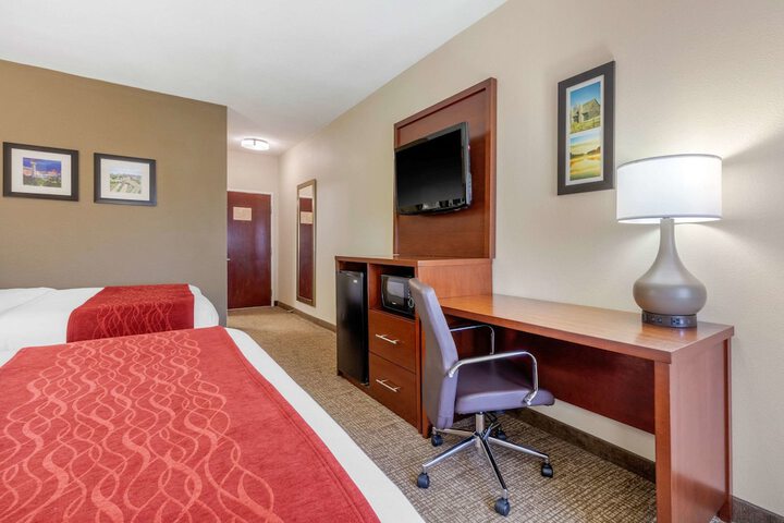 Room 35 of 46