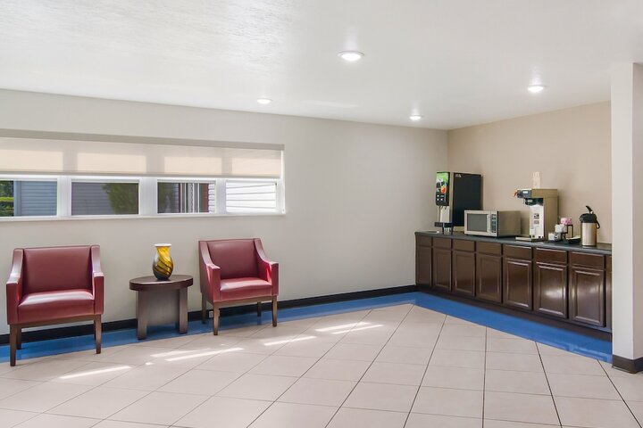 Hotel Interior 7 of 35