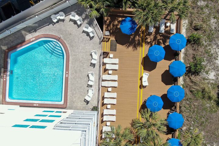 Pool 25 of 114