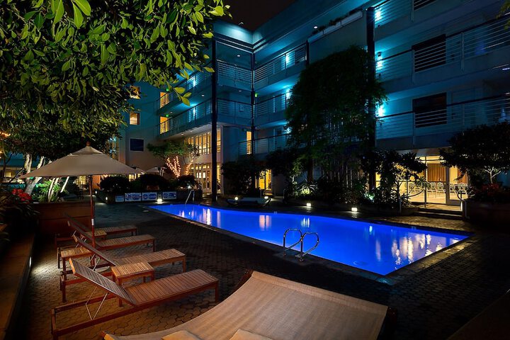 Pool 4 of 38