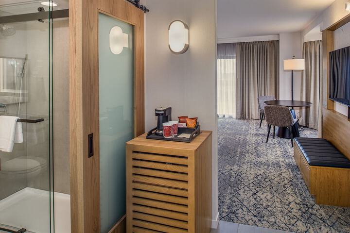 Room 39 of 64