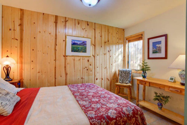 Room 18 of 29
