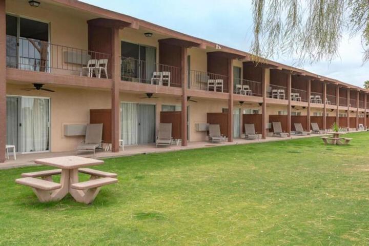 Ramada by Wyndham Holtville Golf Resort / El Centro
