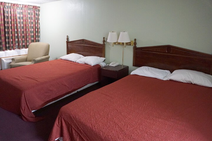 Room 17 of 24