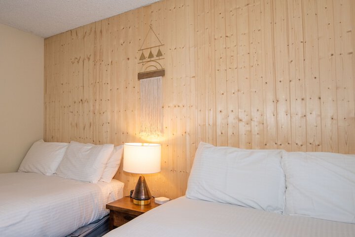 Gull Lake Lodge
