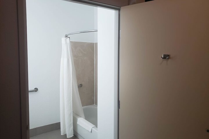 Room 20 of 63
