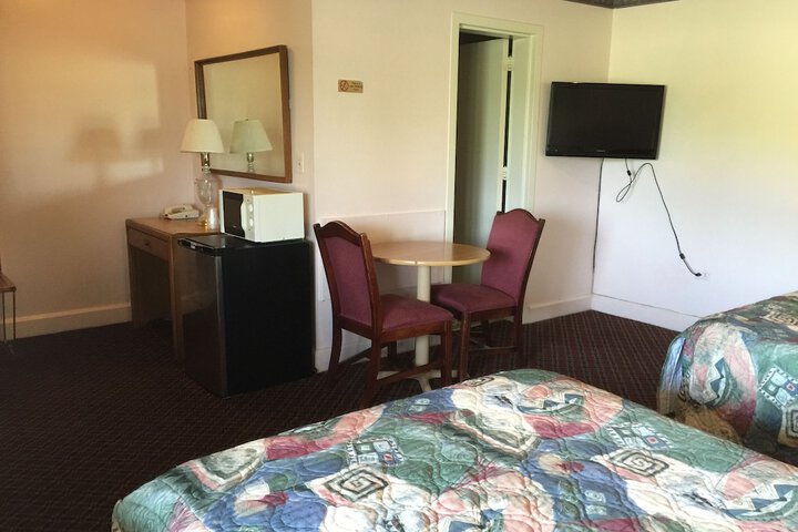 Room 32 of 36