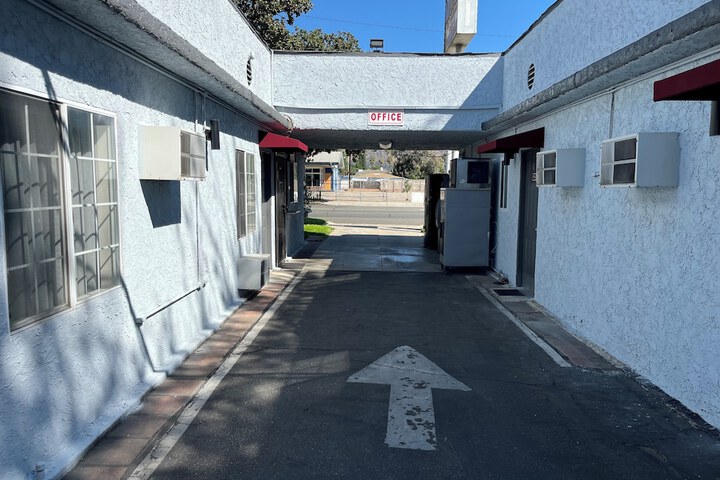 Griffith Park Motel - LA Hollywood Area