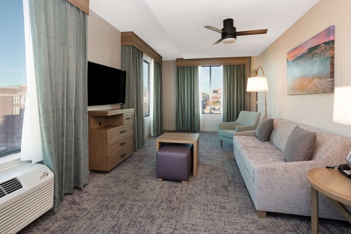 Room 12 of 26