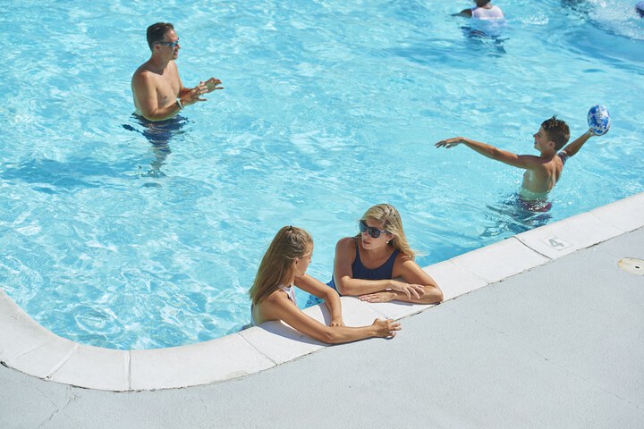 Pool 11 of 91
