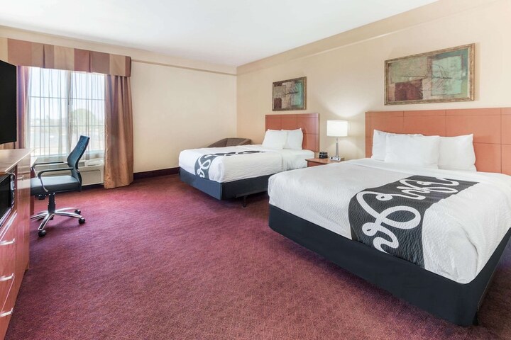 Room 9 of 30