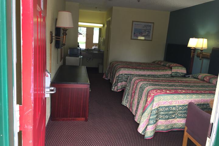 Room 29 of 34