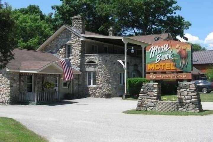 Moose Brook Motel