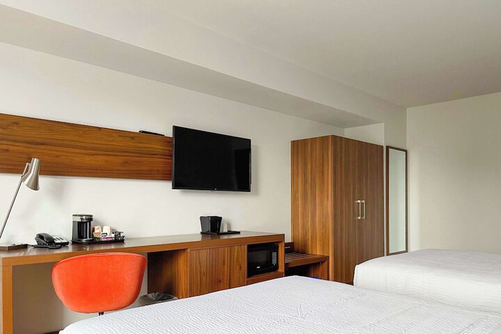 Room 45 of 63