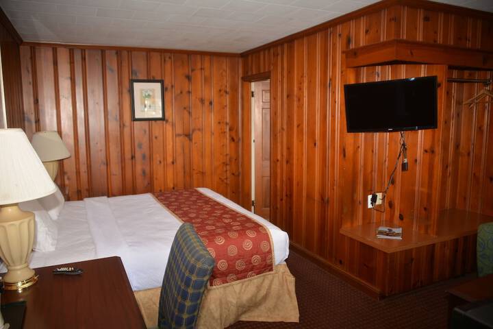 Room 25 of 59