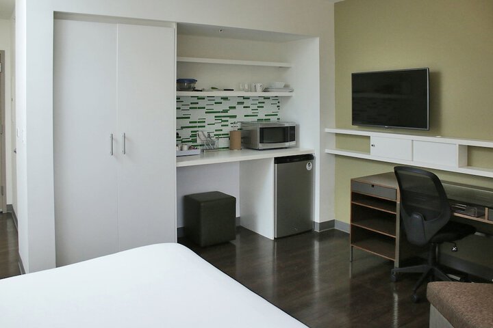 Room 26 of 50