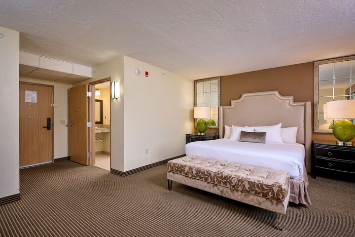 Room 10 of 31