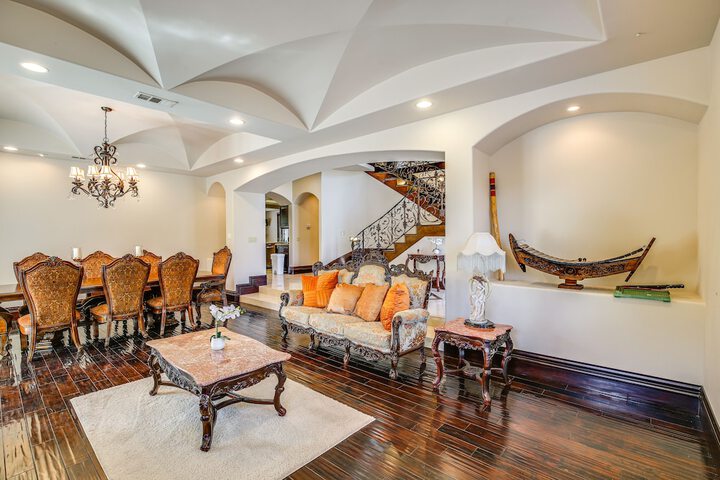 Spacious Fullerton Villa w / Private Pool & Hot Tub