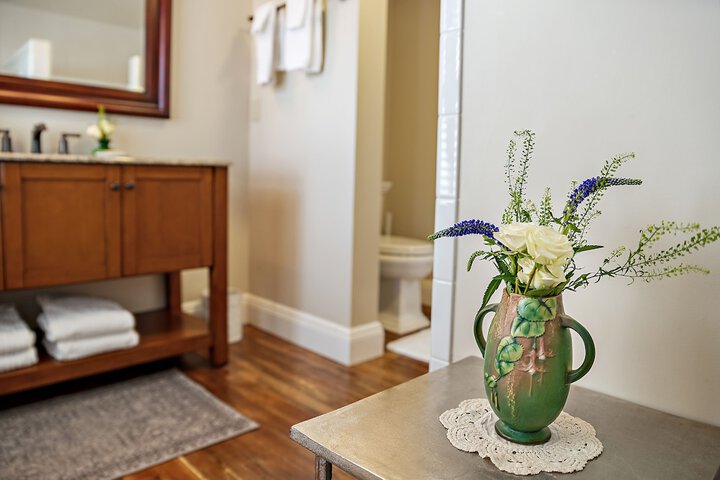 McCully House Inn