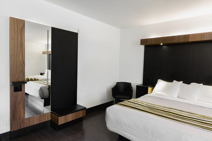 Room 41 of 58