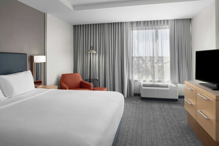 Courtyard by Marriott Charleston Summerville