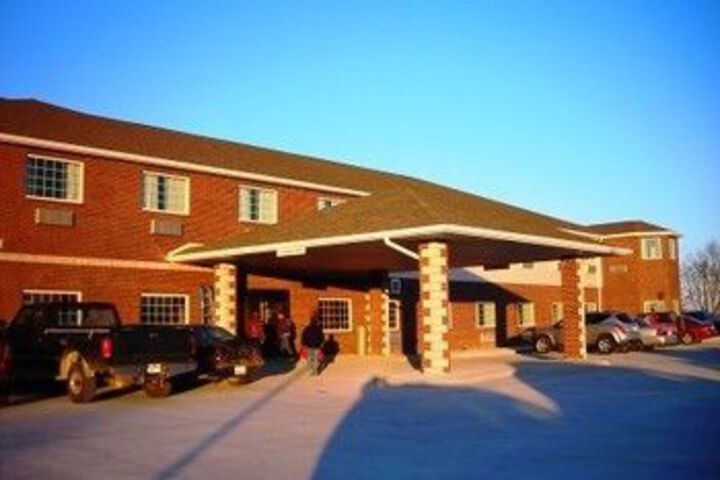 Settle Inn & Suites Linn Missouri