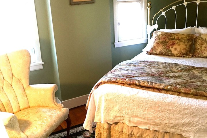Room 10 of 39