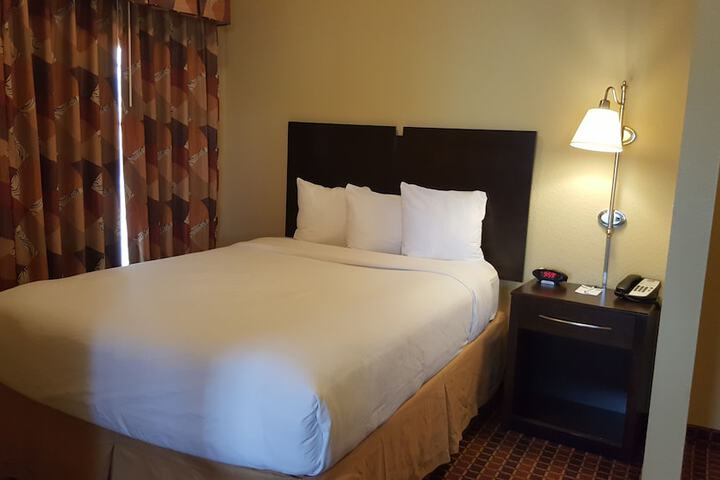 Room 15 of 27