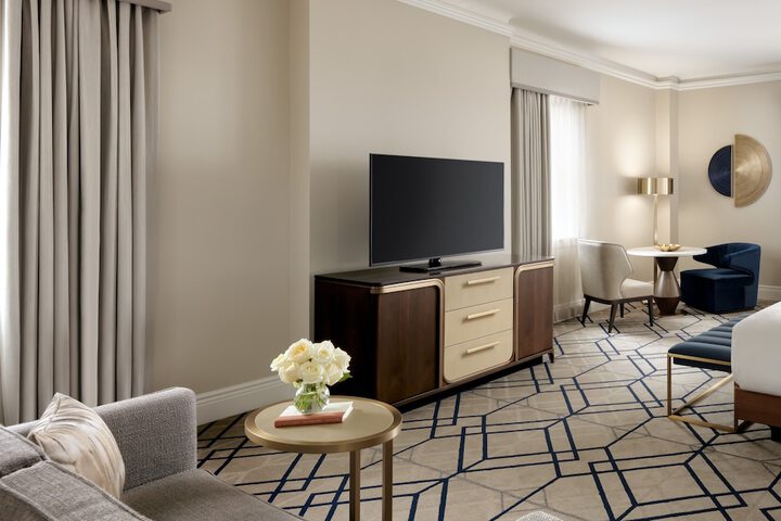 Fairmont Hotel Macdonald