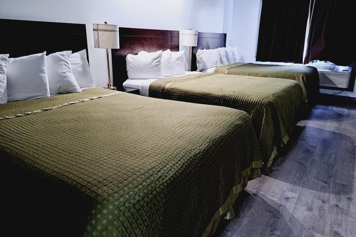 Room 29 of 63