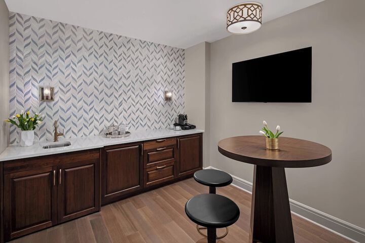 The Lytle Park Hotel Autograph Collection