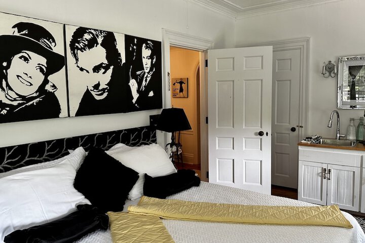 Room 86 of 134