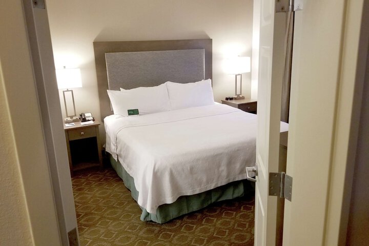 Room 13 of 29