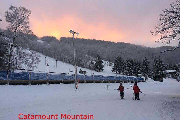 5 Bed 3 bath Apt Near Jiminy Peak Berkshires