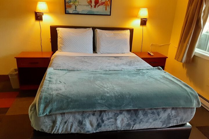 Room 30 of 35