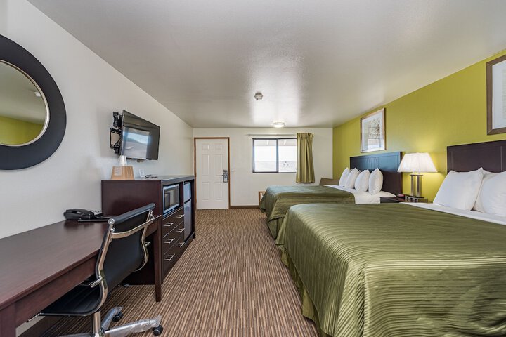 Room 27 of 32