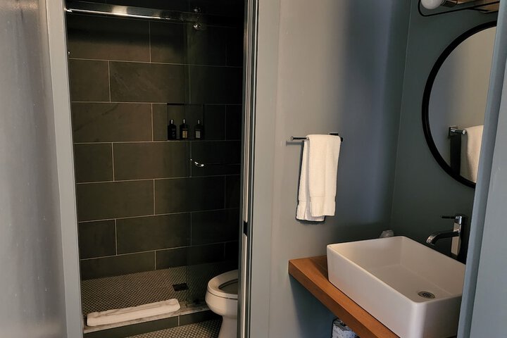 Room 52 of 58