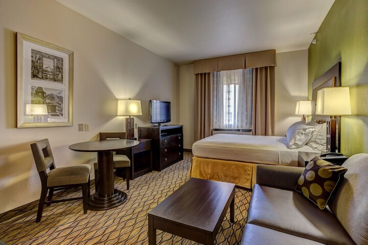 Room 12 of 42