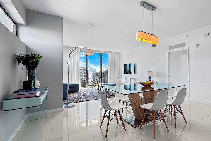 Bay Breeze Premium Apartments by Eskape Collection