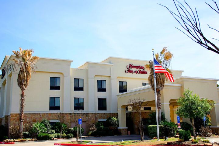 Hotel 4 of 81